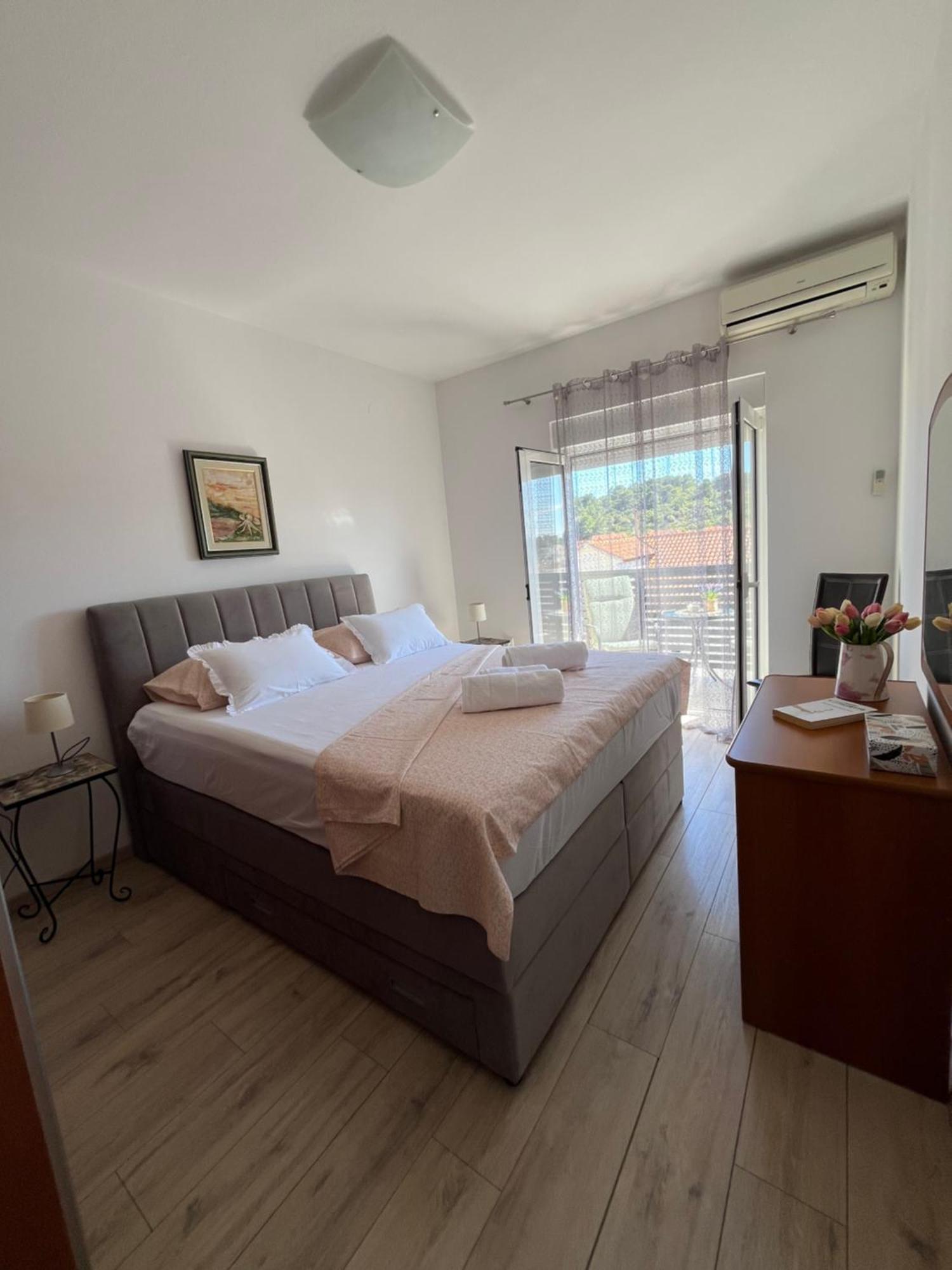 Apartment Bozo Hvar Town Buitenkant foto